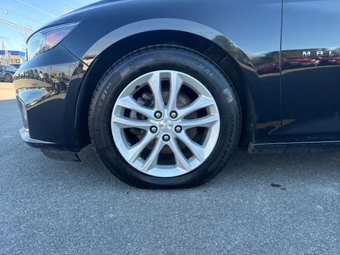 Used 2017 Chevrolet Malibu LT w/ Leather Package FWD image 24