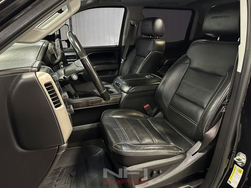 Used 2015 GMC Sierra 2500 Denali w/ Duramax Plus Package image 24
