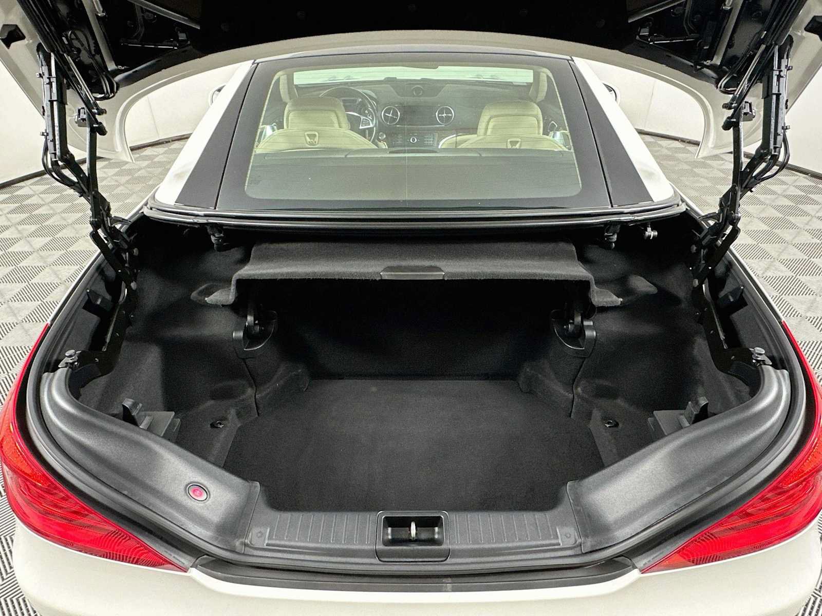 Used 2019 Mercedes-Benz SL 450 image 25