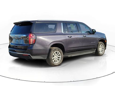 Certified 2024 Chevrolet Suburban LT AWD/4WD image 4