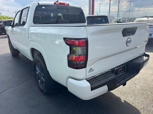 New 2026 Nissan Frontier SV w/ SV Convenience Package AWD/4WD image 3
