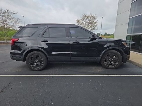 Used 2019 Ford Explorer Sport w/ Equipment Group 401A AWD/4WD image 6
