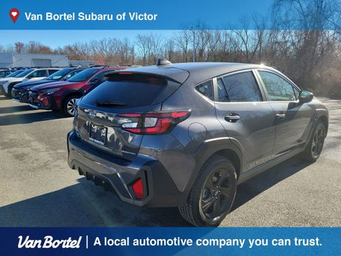 Used 2024 Subaru Crosstrek 2.0i image 5