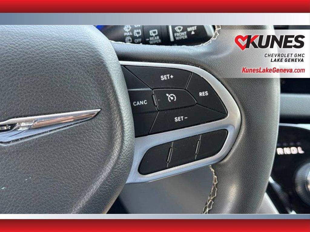 Used 2023 Chrysler Voyager LX FWD image 35