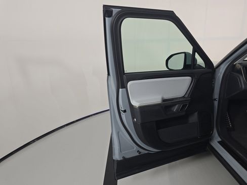 Used 2024 Rivian R1S Adventure AWD/4WD image 16