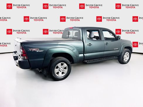 Used 2011 Toyota Tacoma 4x4 Double Cab w/ TRD Sport Pkg w/JBL Audio image 5