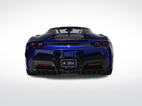 Used 2022 Ferrari SF90 Spider image 8