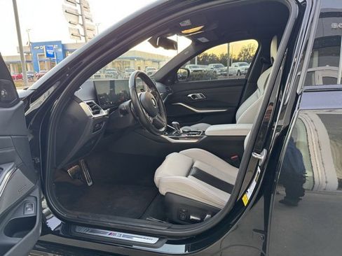 Used 2023 BMW M3 Competition image 5