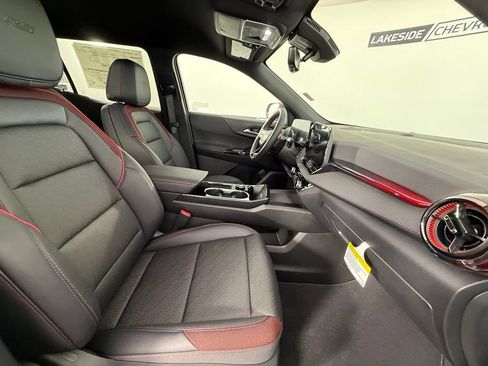 New 2026 Chevrolet Equinox RS w/ Safety and Technology Package FWD image 17