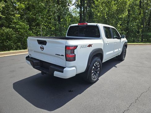 Used 2024 Nissan Frontier PRO-4X w/ Technology Package AWD/4WD image 3