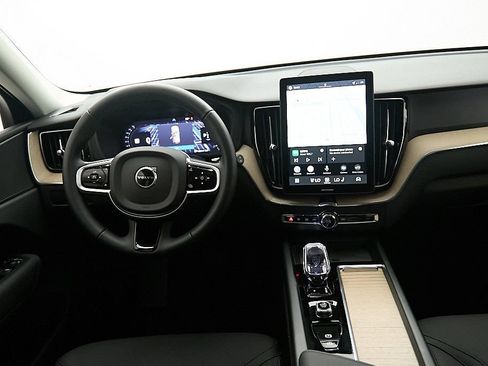 New 2026 Volvo XC60 B5 Plus w/ Protection Package Premier AWD/4WD image 25