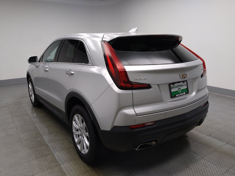 Used 2020 Cadillac XT4 Luxury w/ Cold Weather Package FWD image 5