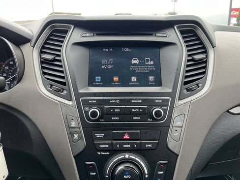 Used 2017 Hyundai Santa Fe Sport FWD image 28