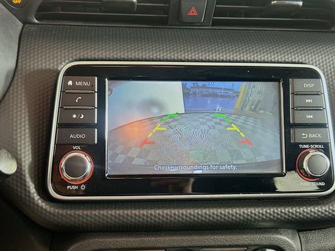 Used 2022 Nissan Kicks S FWD image 13