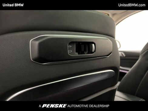 Used 2023 BMW X7 xDrive40i image 18