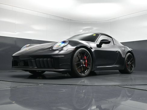Used 2025 Porsche 911 Targa 4 GTS AWD/4WD image 20