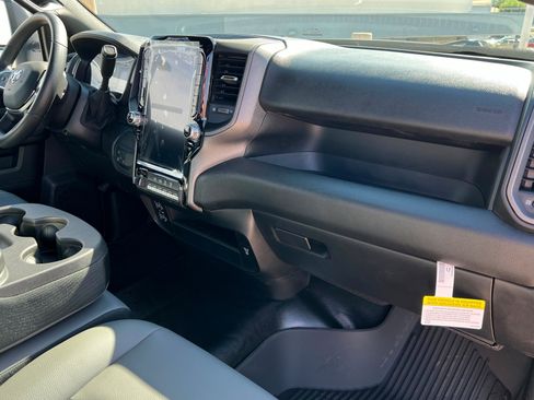 New 2026 RAM 2500 Tradesman AWD/4WD image 15