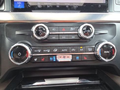 Used 2025 Ford F250 King Ranch w/ FX4 Off-Road Package image 38