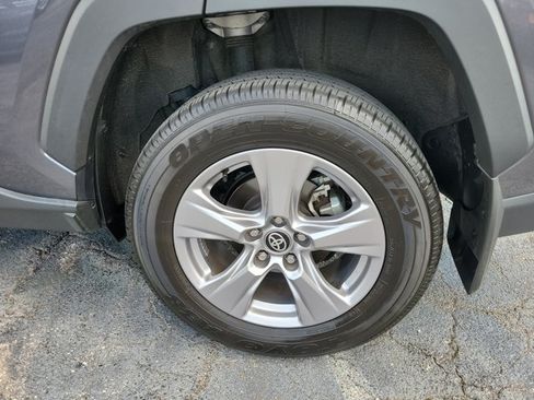 Used 2025 Toyota RAV4 XLE w/ Convenience Package FWD image 24
