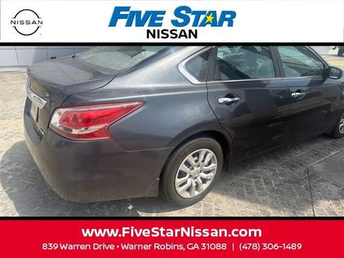 Used 2013 Nissan Altima 2.5 S FWD image 14