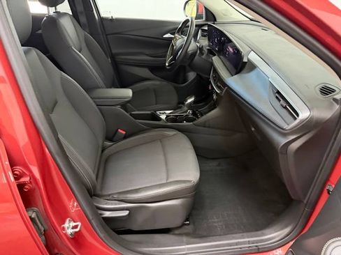 Used 2024 Buick Encore GX Preferred FWD image 34