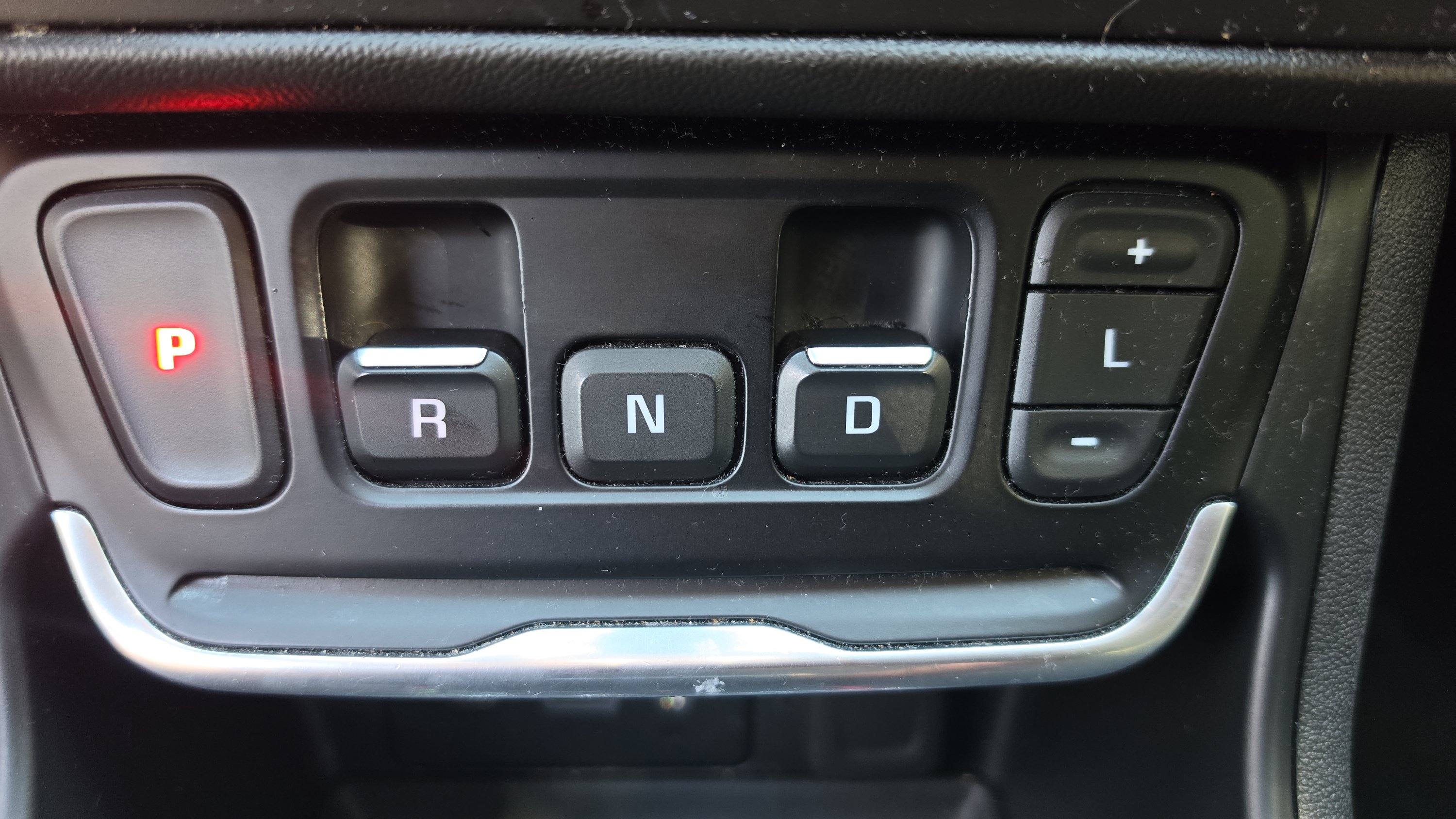 Used 2020 GMC Terrain SLE w/ Elevation Edition FWD image 19