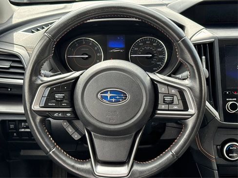 Used 2019 Subaru Crosstrek 2.0i Limited w/ Moonroof Package w/Navigation image 19