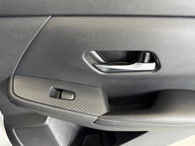 Used 2023 Nissan Sentra SV FWD image 44