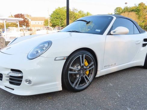 Used 2012 Porsche 911 Turbo S Cabriolet AWD/4WD image 3