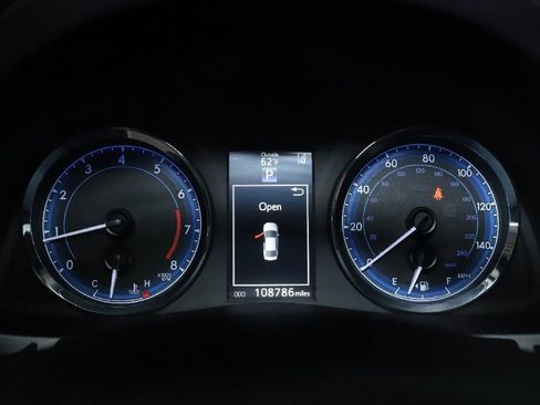 Used 2017 Toyota Corolla SE 50th Anniversary FWD image 24