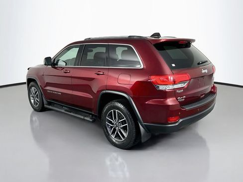 Used 2019 Jeep Grand Cherokee Laredo w/ 18" Wheel & 8.4" Radio Group AWD/4WD image 5