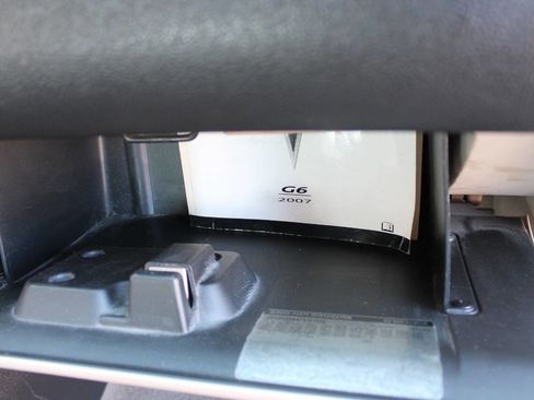 Used 2007 Pontiac G6 Base 4dr Sedan w/ Sport Package image 34