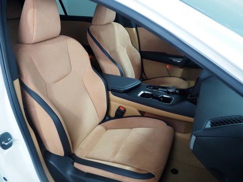 Used 2023 Lexus RZ 450e Luxury w/ Accessory Package (2T) image 2