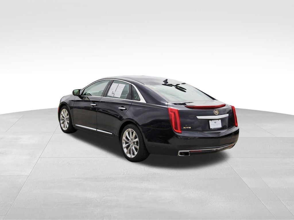 Used 2014 Cadillac XTS Luxury w/ Driver Awareness Package FWD image 3