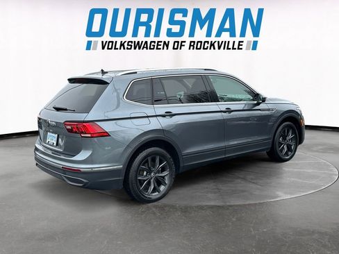 Used 2024 Volkswagen Tiguan SE image 6
