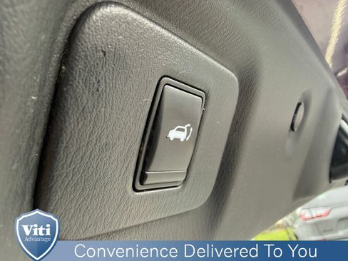 Used 2019 INFINITI QX60 Luxe w/ Essential Package AWD/4WD image 25