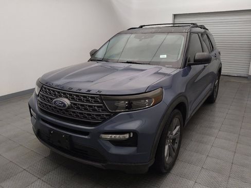 Used 2021 Ford Explorer XLT w/ Equipment Group 202A RWD image 15