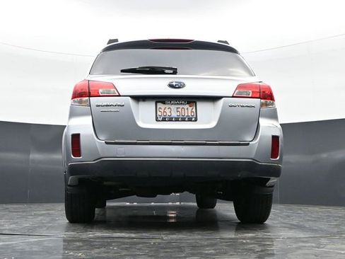Used 2014 Subaru Outback 2.5i Limited w/ Moonroof Package image 39