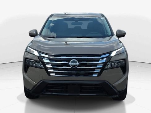 Used 2025 Nissan Rogue SV FWD image 12