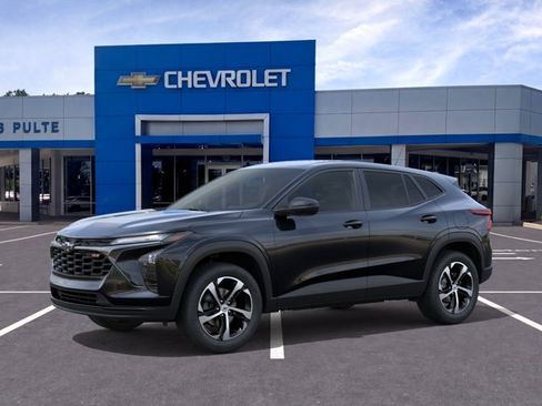 New 2026 Chevrolet Trax RS w/ Driver Confidence Package FWD image 2