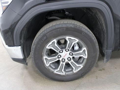 Used 2025 GMC Sierra 1500 SLT image 12