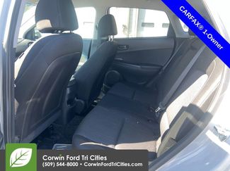 Used 2023 Hyundai Kona SEL video 2