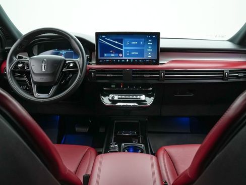 Used 2023 Lincoln Corsair Reserve w/ Equipment Group 201A AWD/4WD image 15