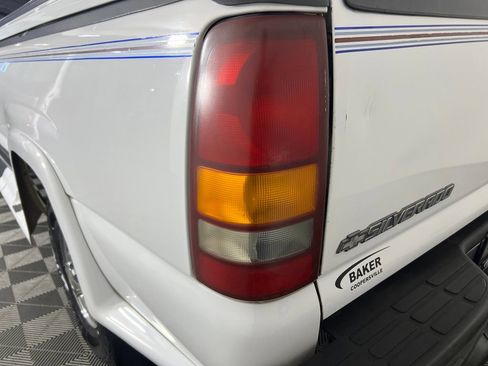 Used 2000 Chevrolet Silverado 2500 LS RWD image 29