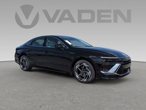 New 2026 Hyundai Sonata SEL image 1
