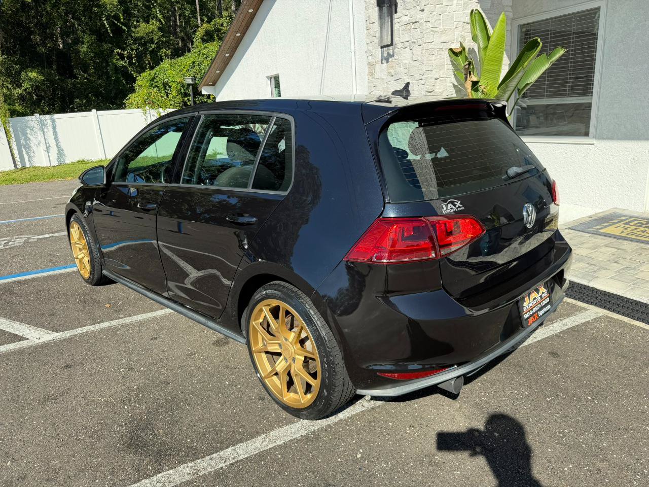 Used 2016 Volkswagen GTI S FWD image 10