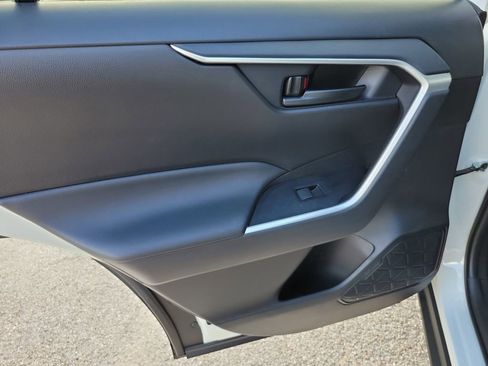 Used 2025 Toyota RAV4 LE image 9