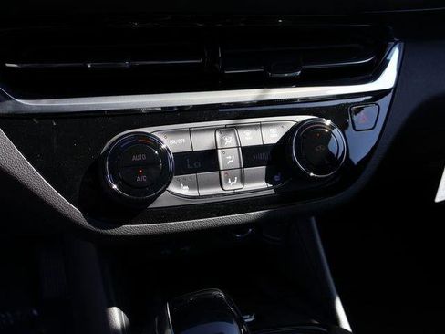 New 2026 Buick Envista Sport Touring w/ Convenience I Package FWD image 32