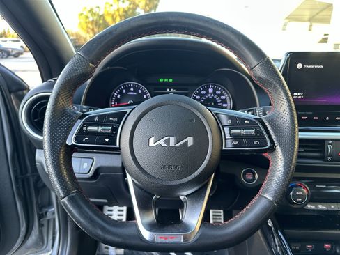 Certified 2022 Kia Forte GT FWD image 11