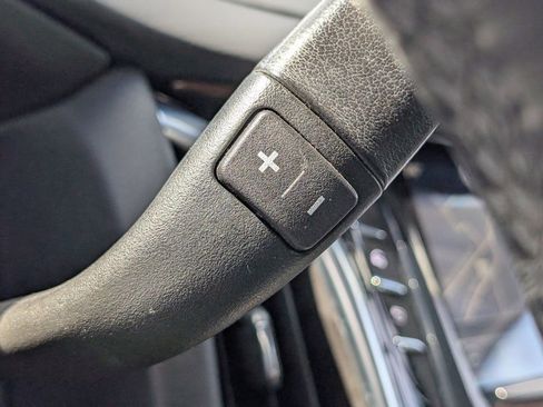 Used 2019 Cadillac Escalade Luxury image 28